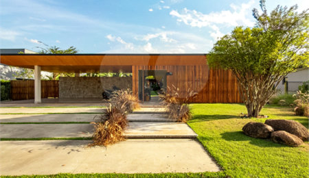 Casa à venda com 3 suítes no condomínio Primavera, Salto - SP