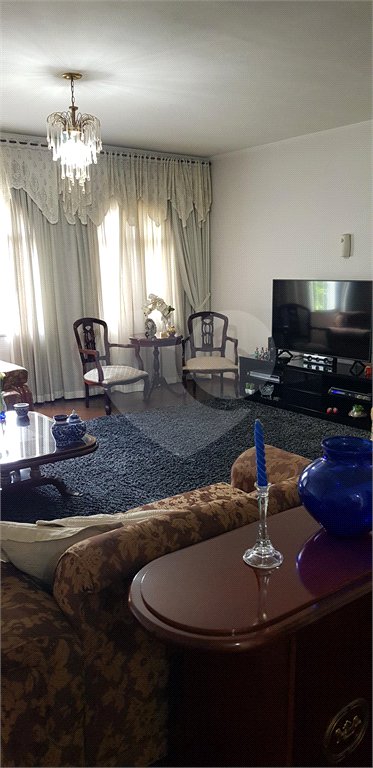 Sobrado à venda com 3 quartos, sendo 2 suítes, em Vila Gustavo, São Paulo, SP