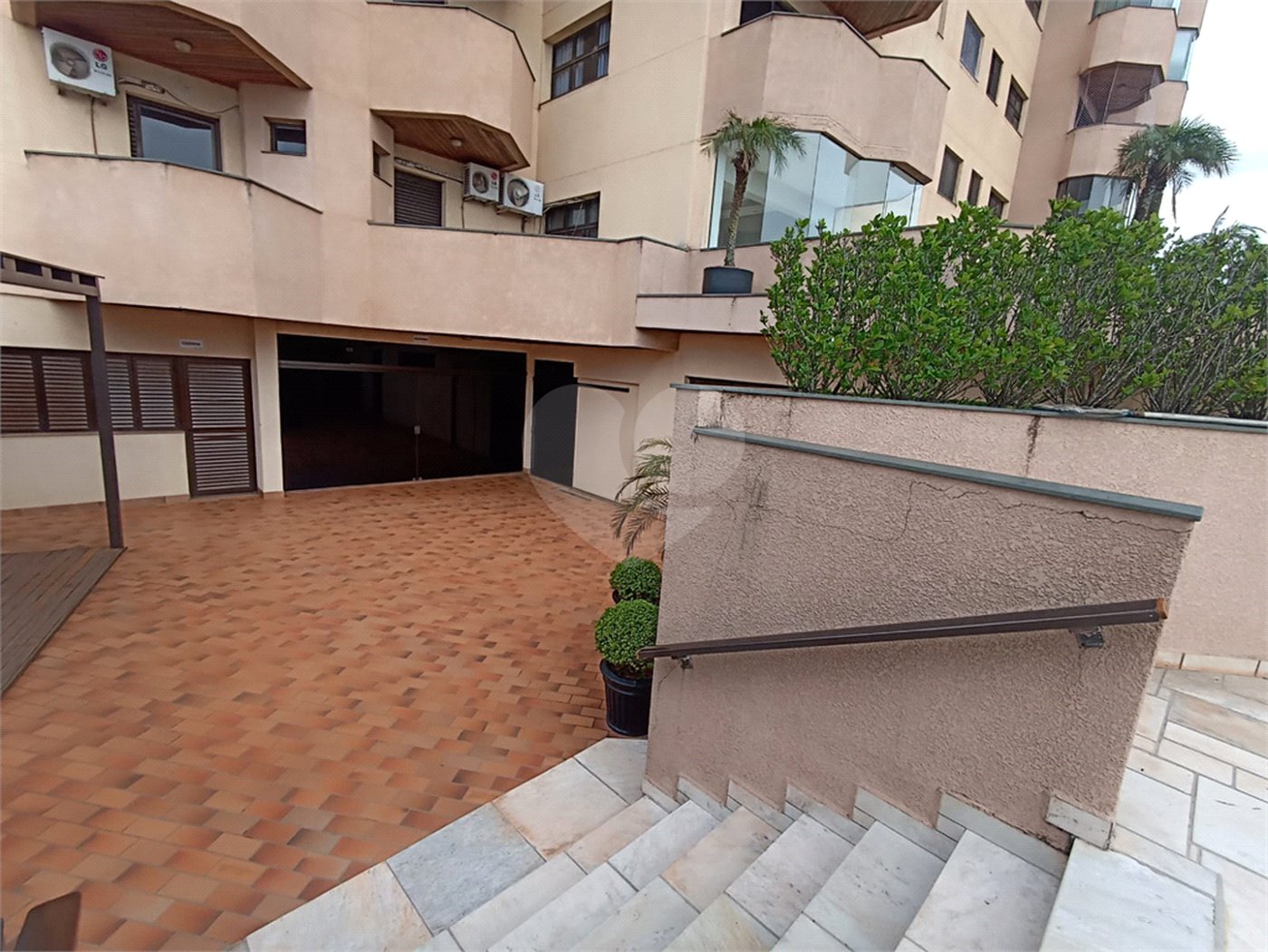 Apartamento à venda com 2 quartos, sendo 1 suíte, em Vila Maria, Itapetininga, SP