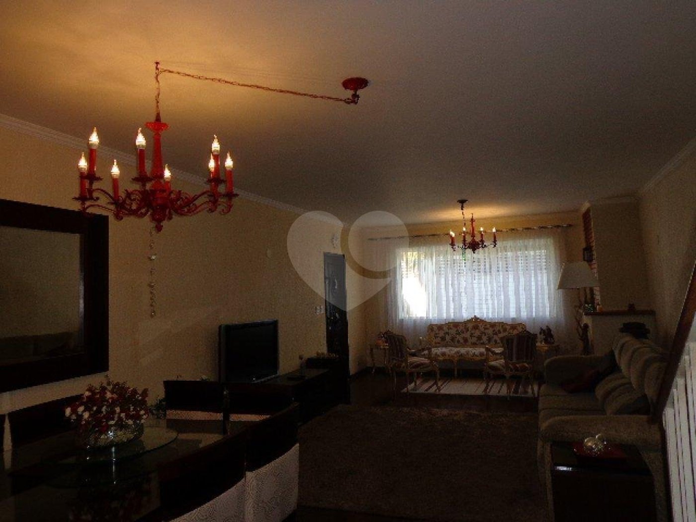 Sobrado à venda com 4 quartos, sendo 1 suíte, em Jardim Floresta, São Paulo, SP