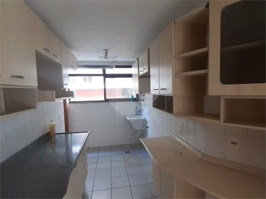Apartamento à venda com 3 quartos, sendo 1 suíte,  em Lagoa, Rio de Janeiro, RJ