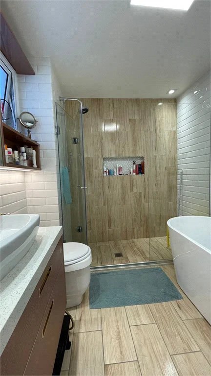 Apartamento à venda com 4 quartos, sendo 2 suítes,  em Pinheiros, São Paulo, SP