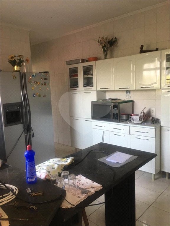 Casa à venda com 3 quartos em Vila Pirajussara, São Paulo, SP