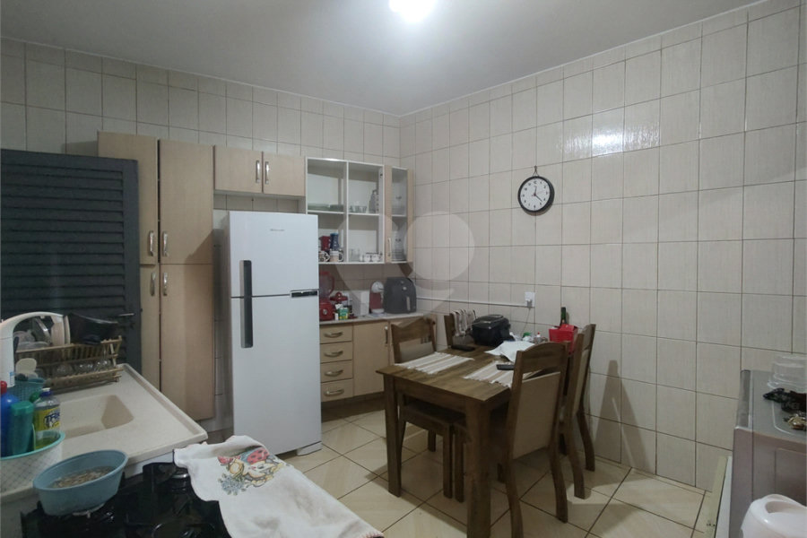 Sobrado à venda com 3 quartos no Brasilândia, São Paulo, SP