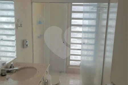 Apartamento à venda com 3 quartos, sendo 1 suíte, em Cerqueira César, São Paulo, SP