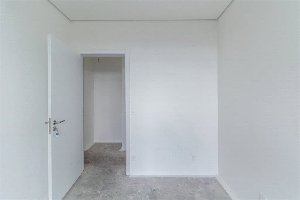 Apartamento à venda ou para alugar com 4 quartos, sendo 3 suítes,  em Jardim Morumbi, São Paulo, SP