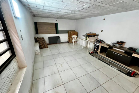 Casa à venda com 2 quartos em Vila Maria Isabel, Itapetininga, SP