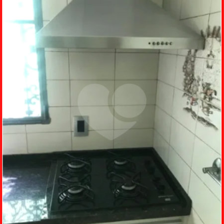 Sobrado à venda com 3 quartos, sendo 1 suíte, em Ferreira, São Paulo, SP