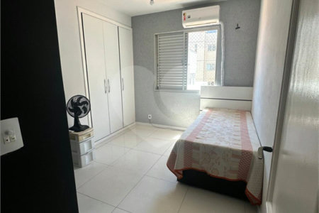 Apartamento à venda com 3 quartos, sendo 1 suíte, em Passagem, Cabo Frio, RJ