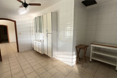 Casa à venda ou para alugar com 2 quartos, sendo 1 suíte, no condomínio Acmti - Colinas do Mosteiro, Terras de Itaici e Recanto dos Pássaros, Indaiatuba - SP