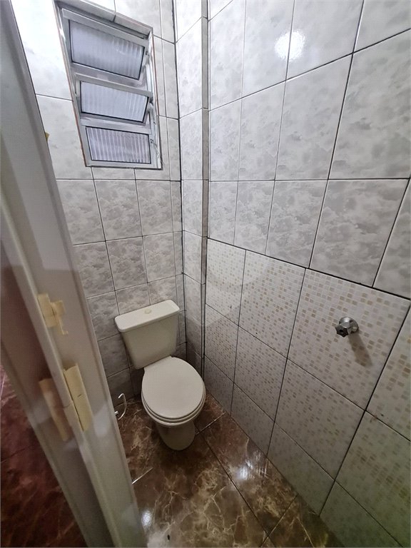 Casa à venda com 6 quartos em Vila dos Remédios, São Paulo, SP