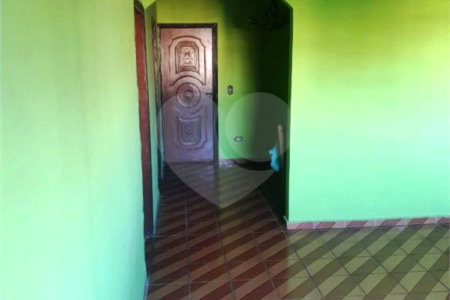 Casa de Vila à venda com 3 quartos em Jardim São Roque, São Paulo, SP