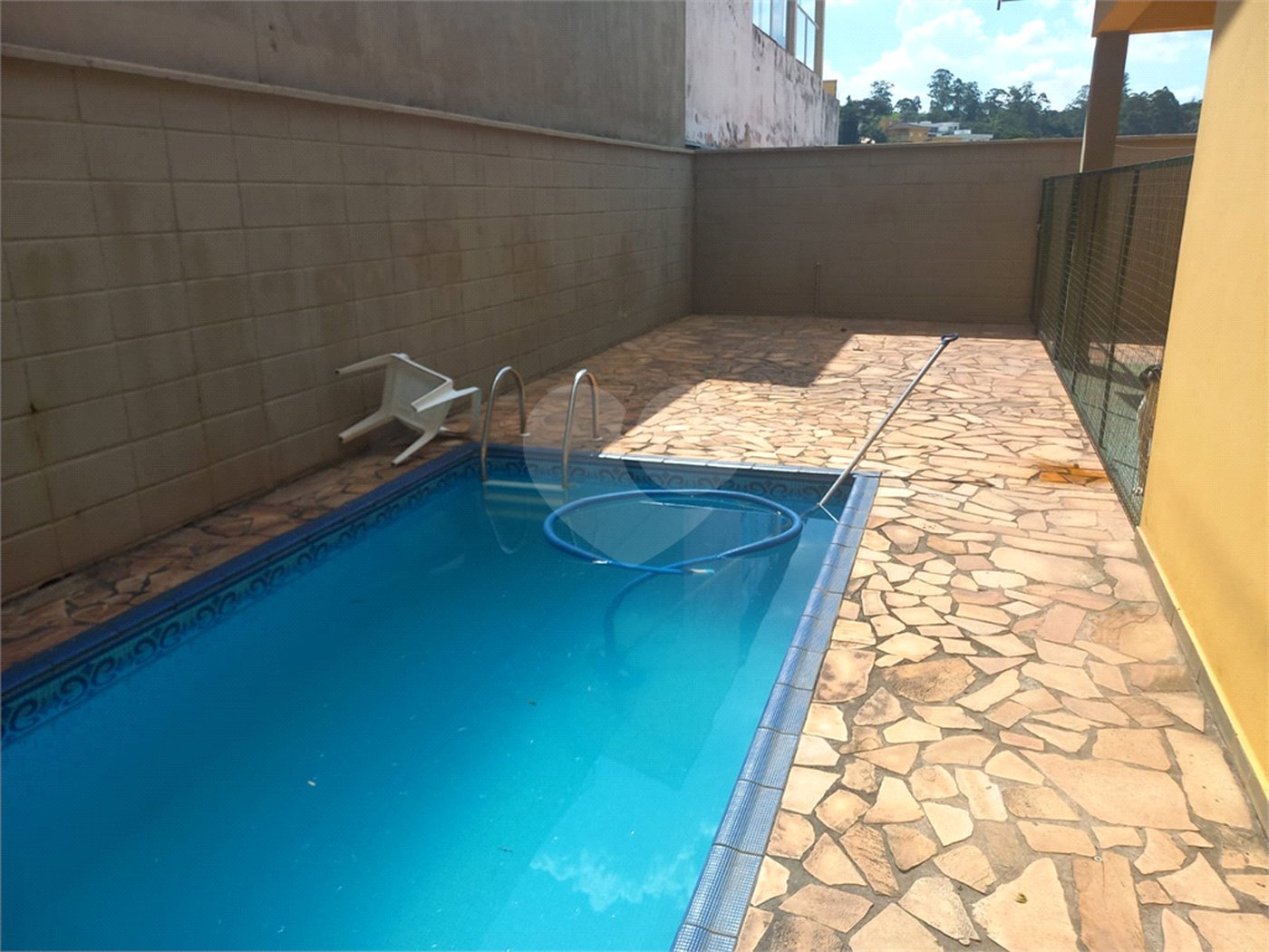 Casa à venda com 4 quartos, sendo 2 suítes,  em Villaggio Capríccio, Louveira, SP