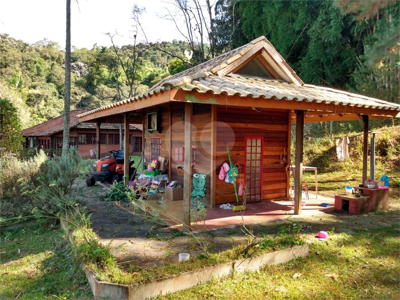 Sítio à venda com 5 suítes em Botujuru, Mogi das Cruzes, SP