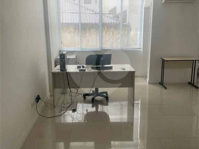 Sala à venda ou para alugar no Centro, São Paulo, SP