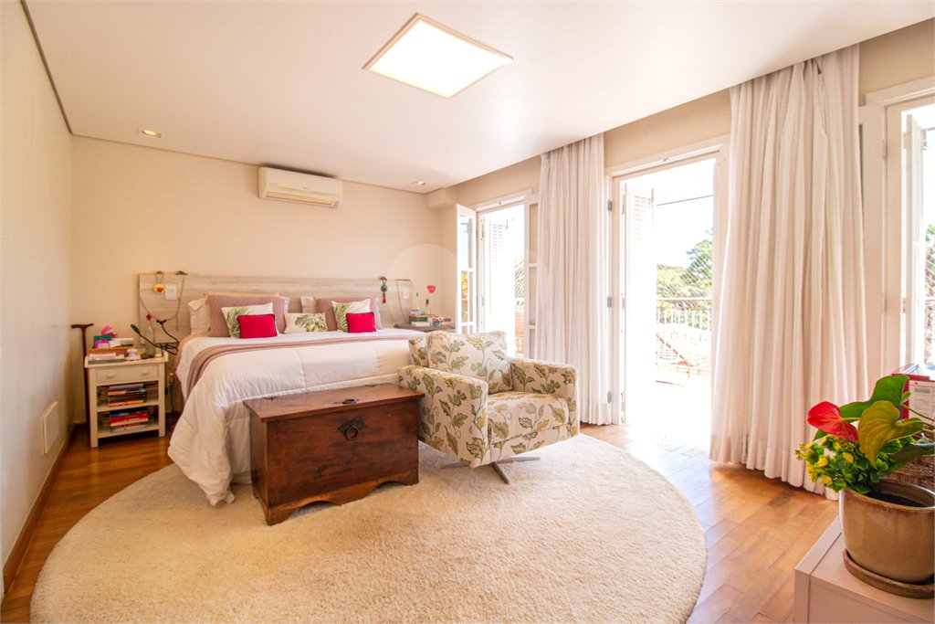 Casa à venda com 4 suítes no condomínio Le Quartier Du Marais, São Paulo - SP