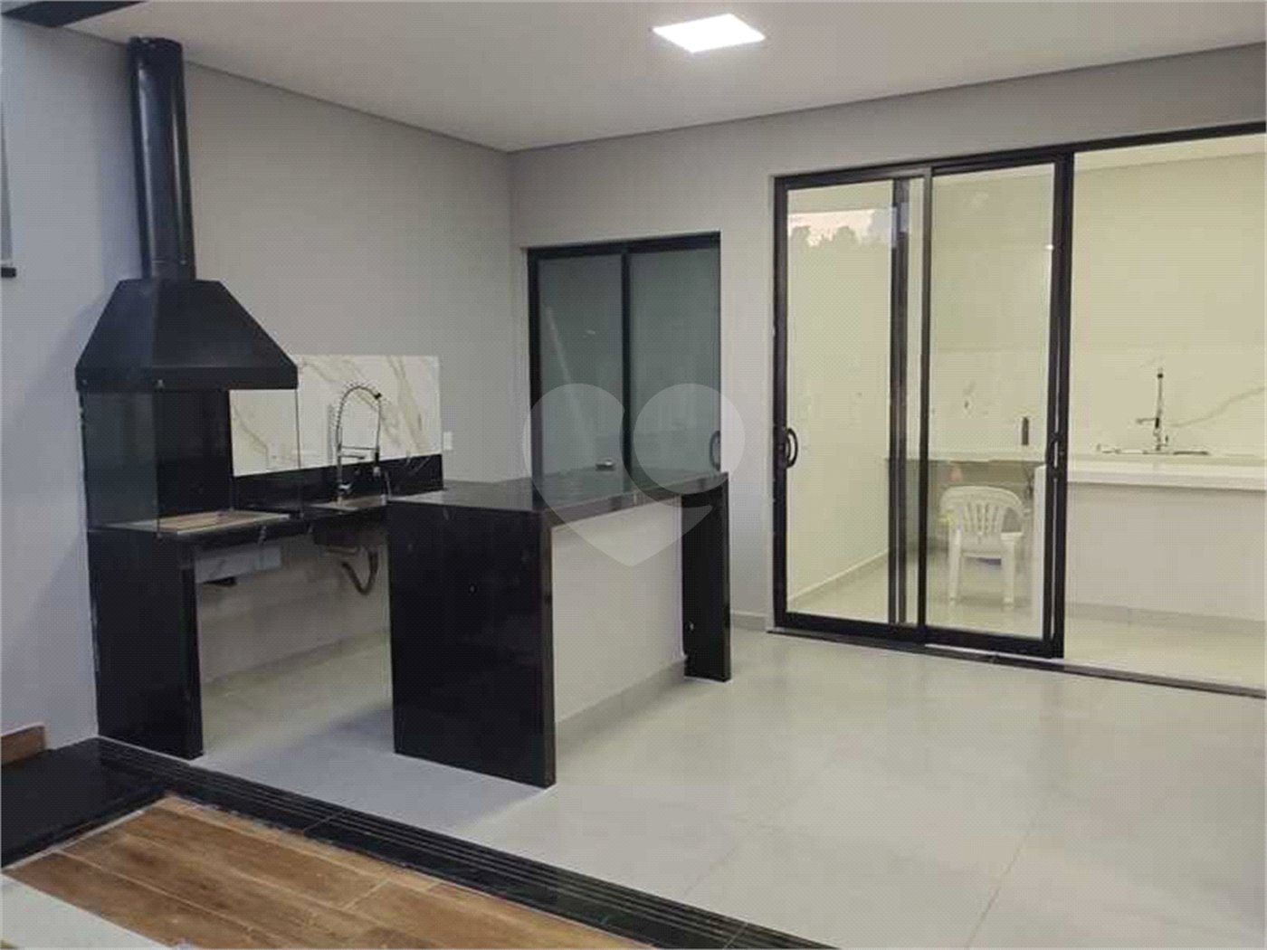 Casa à venda com 3 suítes no condomínio Jardim Residencial London Park, Indaiatuba - SP