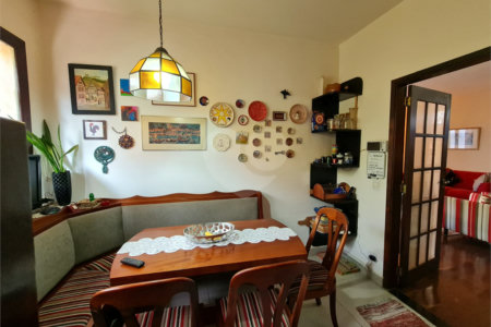 Casa à venda com 3 quartos, sendo 1 suíte, em Interlagos, São Paulo, SP