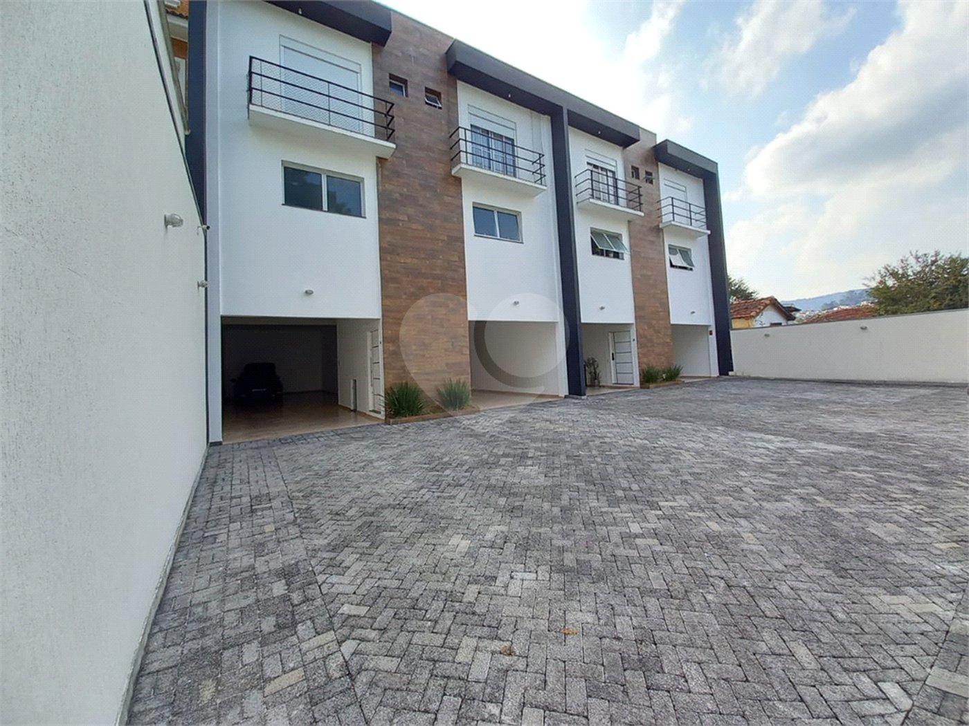 Casa para alugar com 4 suítes no condomínio Milenium, São Paulo - SP