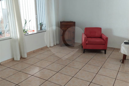 Sobrado à venda com 3 quartos, sendo 1 suíte, em Vila Mascote, São Paulo, SP