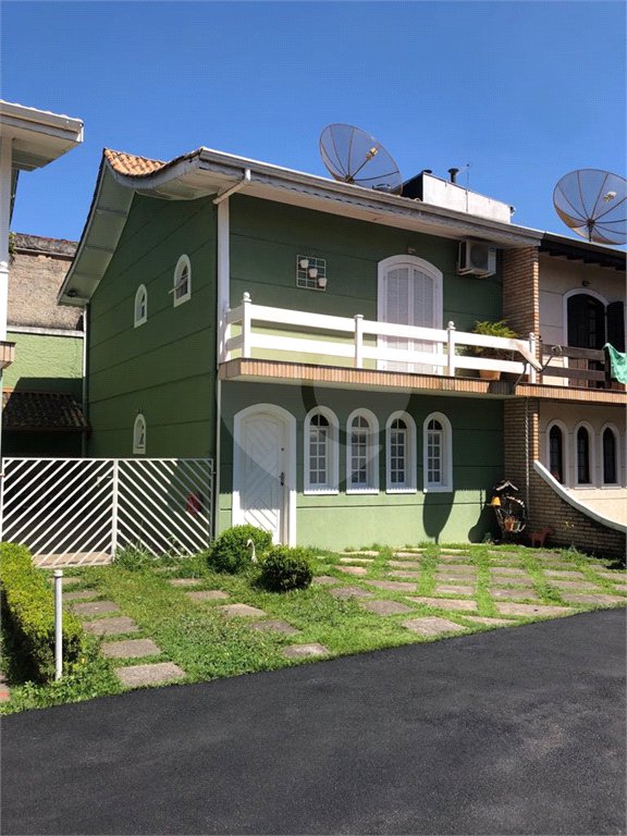 Casa à venda com 3 quartos, sendo 1 suíte, no condomínio Jardim das Pedras, São Paulo - SP