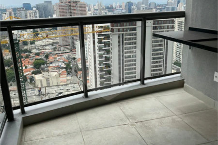 Apartamento à venda com 1 quarto em Santo Amaro, São Paulo, SP