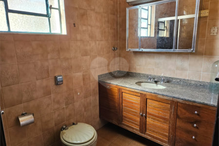 Casa à venda com 3 quartos, sendo 1 suíte,  em Água Branca, São Paulo, SP