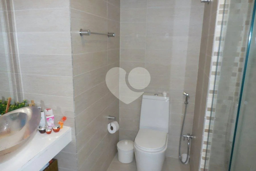 Casa à venda com 3 quartos, sendo 1 suíte, no condomínio Residencial Morada do Horto, São Paulo - SP