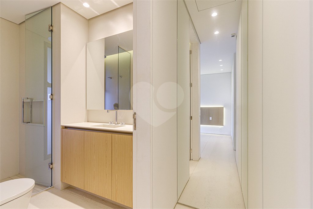 Apartamento à venda com 4 suítes em Moema, São Paulo, SP