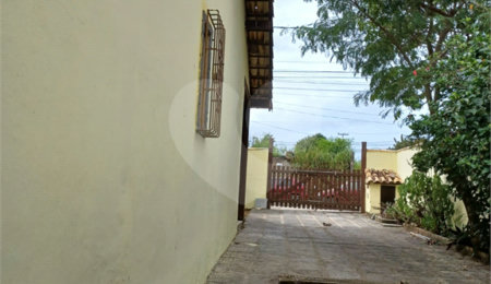 Casa em condomínio à venda com 4 quartos, sendo 1 suíte,  em Praia Rasa, Armação dos Búzios, RJ