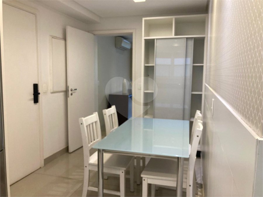 Apartamento para alugar com 3 suítes em Granja Julieta, São Paulo, SP
