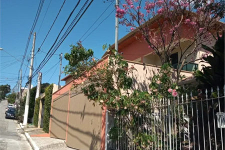 Casa à venda com 3 quartos, sendo 1 suíte, em Jardim Pirajussara, São Paulo, SP