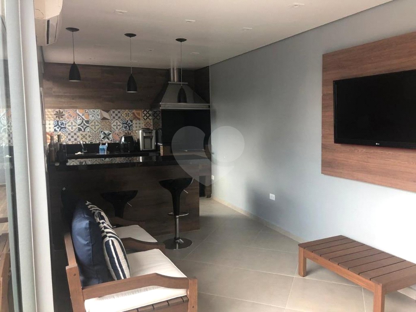 Casa à venda com 3 suítes no condomínio Parque das Graças, Atibaia - SP
