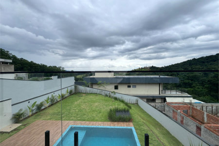 Terreno à venda com 3 suítes no condomínio Quintas da Boa Vista, Atibaia - SP