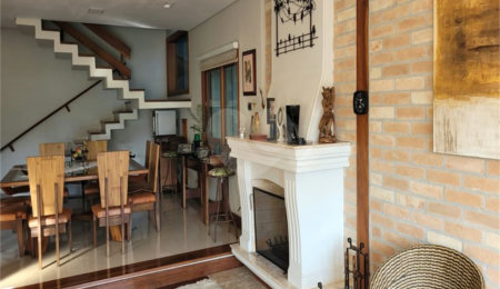 Casa à venda com 4 quartos, sendo 2 suítes,  no condomínio Alpes da Cantareira, Mairiporã - SP