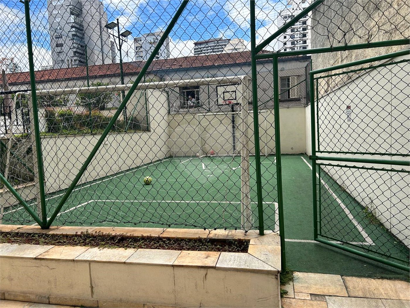 Apartamento para alugar com 3 quartos, sendo 1 suíte, em Pinheiros, São Paulo, SP