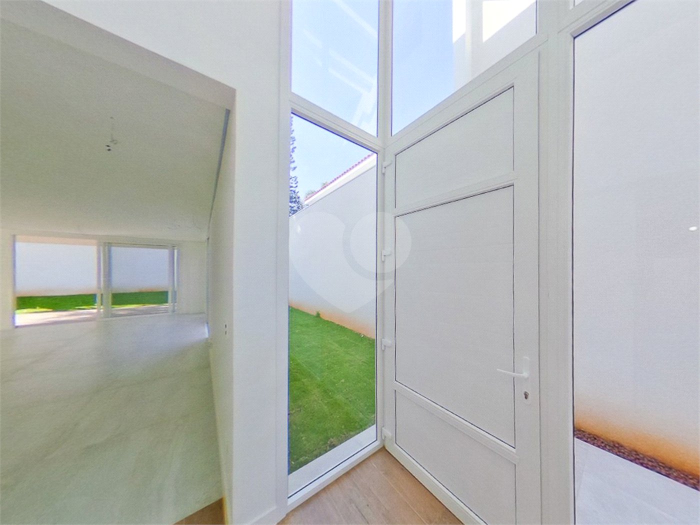 Casa à venda com 4 quartos, sendo 3 suítes,  em Jardim Marajoara, São Paulo, SP