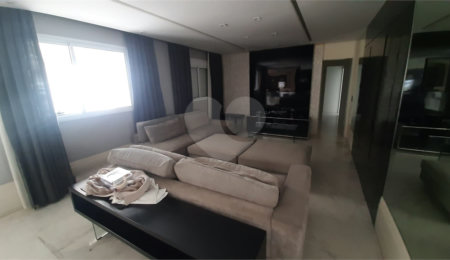 Apartamento à venda com 3 suítes em Santana, São Paulo, SP