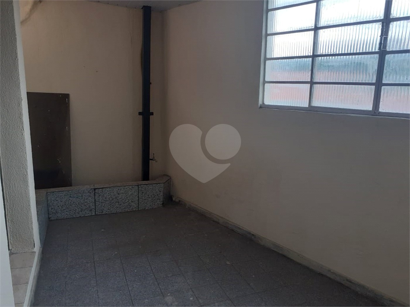 Sobrado à venda com 6 quartos, sendo 1 suíte,  em Jardim Las Vegas, Guarulhos, SP