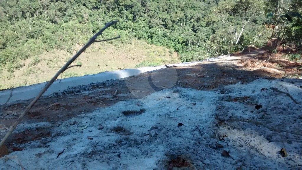 Terreno à venda em Jardim Glória, Miracatu, SP