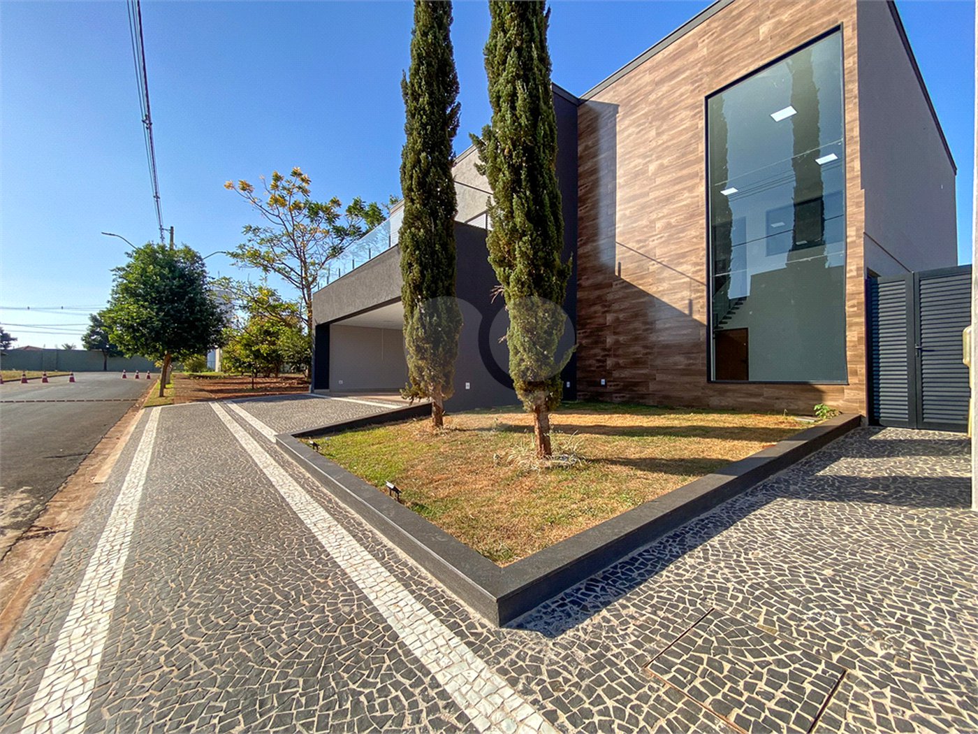 Casa à venda com 5 suítes no condomínio Nova Jerusalém - Jardinópolis, Jardinópolis - SP