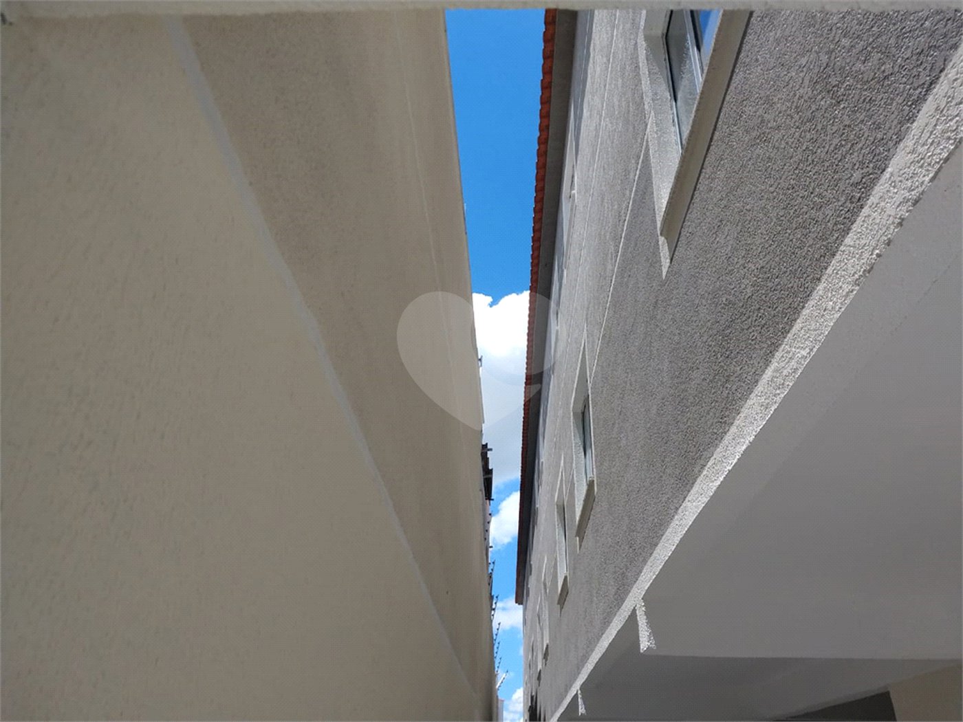 Casa à venda com 2 quartos, sendo 1 suíte, no condomínio Tanque Velho, São Paulo - SP