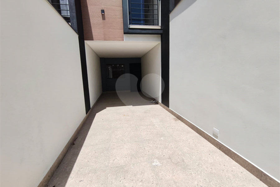 Sobrado à venda com 3 suítes em Parada Inglesa, São Paulo, SP