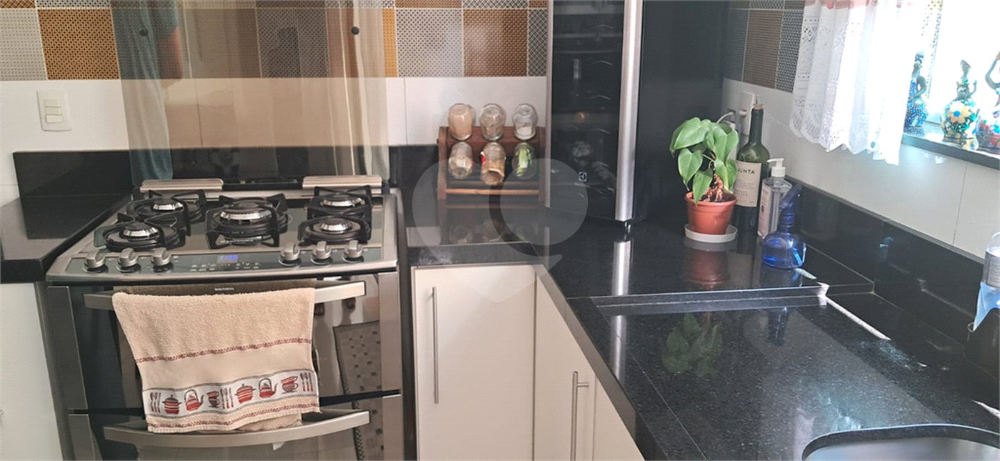 Sobrado à venda com 4 quartos, sendo 2 suítes, em Mandaqui, São Paulo, SP