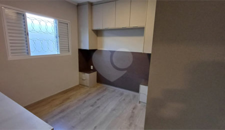 Casa à venda com 2 quartos em Vila Mazzei, Itapetininga, SP