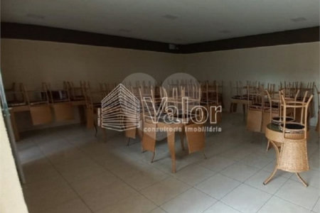 Apartamento no Condomínio Mont Vernon