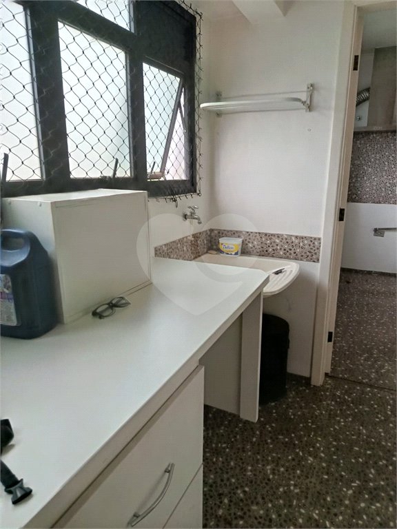 APARTAMENTO NO CAMPO BELO 137M² 3 DORMITÓRIOS