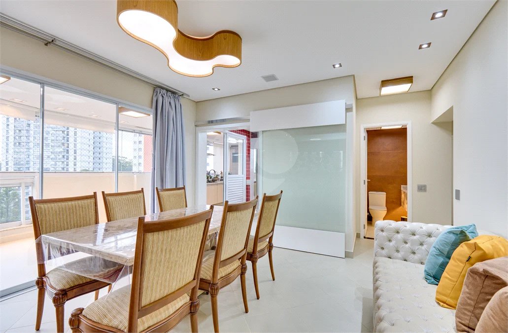 Apartamento à venda com 3 suítes em Jardim Marajoara, São Paulo, SP