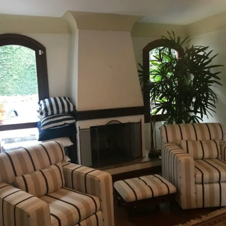 Casa à venda com 5 quartos, sendo 2 suítes, em Jardim Everest, São Paulo, SP