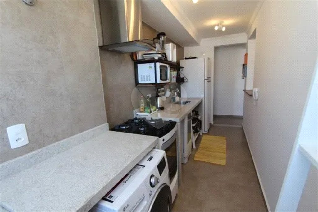 Apartamento à venda com 3 quartos, sendo 1 suíte, em Conjunto Residencial Trinta e Um de Março, São José dos Campos, SP